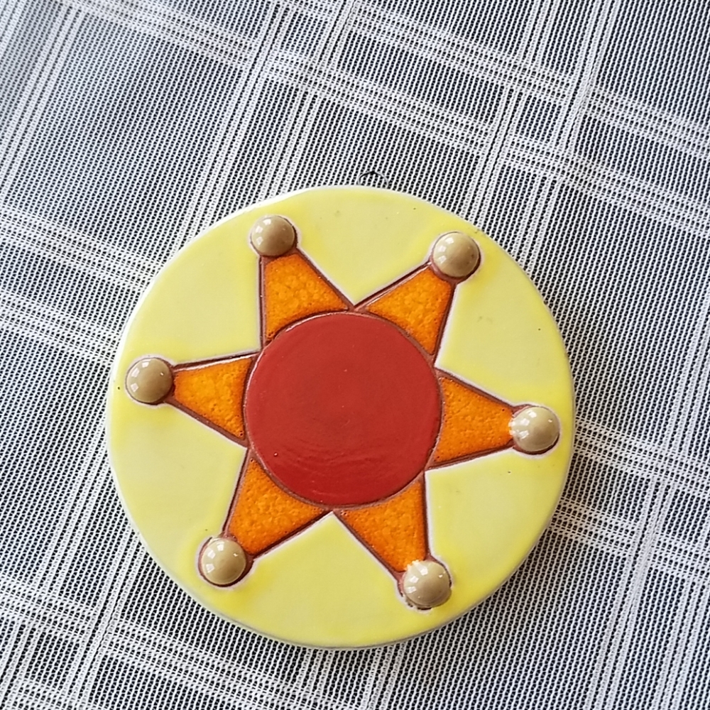 Department 56 Pottery Enamel Wall Art/Ornament